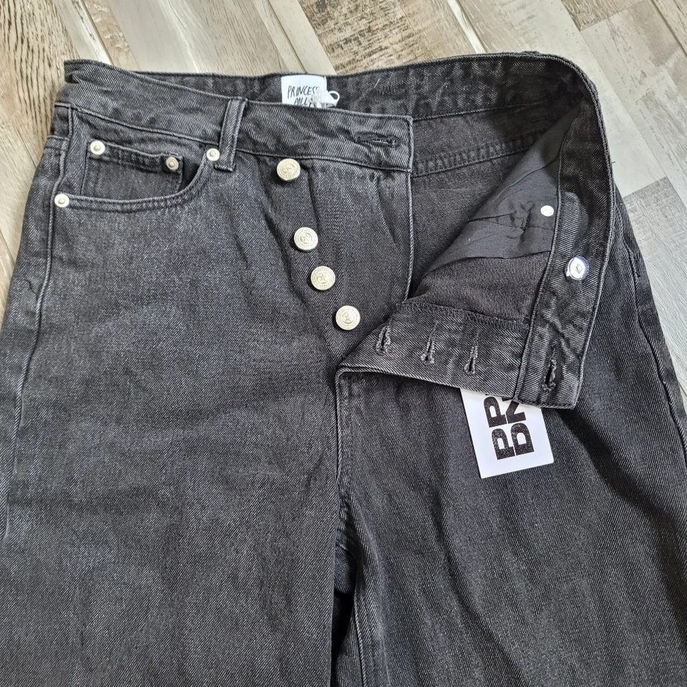 New Princess Polly Recycled Cotton Blend Xena Long Black Denim Shorts Size 4
